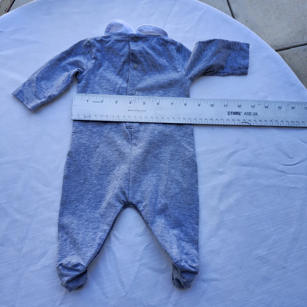 Gucci Gray Baby Footie with Red Scooter Design - Picture 4 of 4